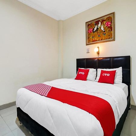 Oyo 90408 Hotel Horton Cirebon Exteriér fotografie