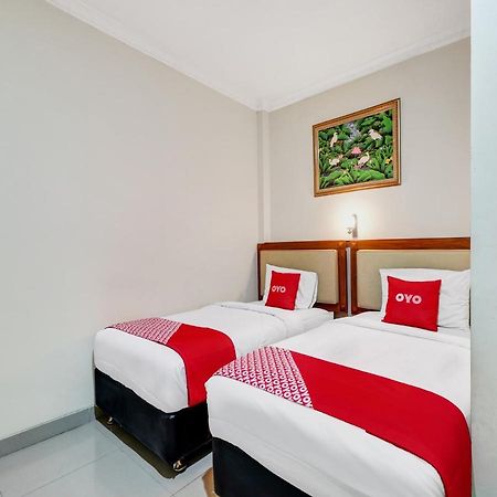 Oyo 90408 Hotel Horton Cirebon Exteriér fotografie