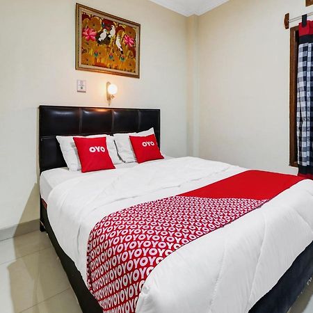 Oyo 90408 Hotel Horton Cirebon Exteriér fotografie
