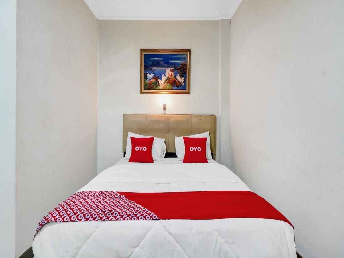 Oyo 90408 Hotel Horton Cirebon Exteriér fotografie